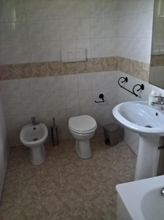 Marchese Ugo Bed & Breakfast Palermo Exterior photo